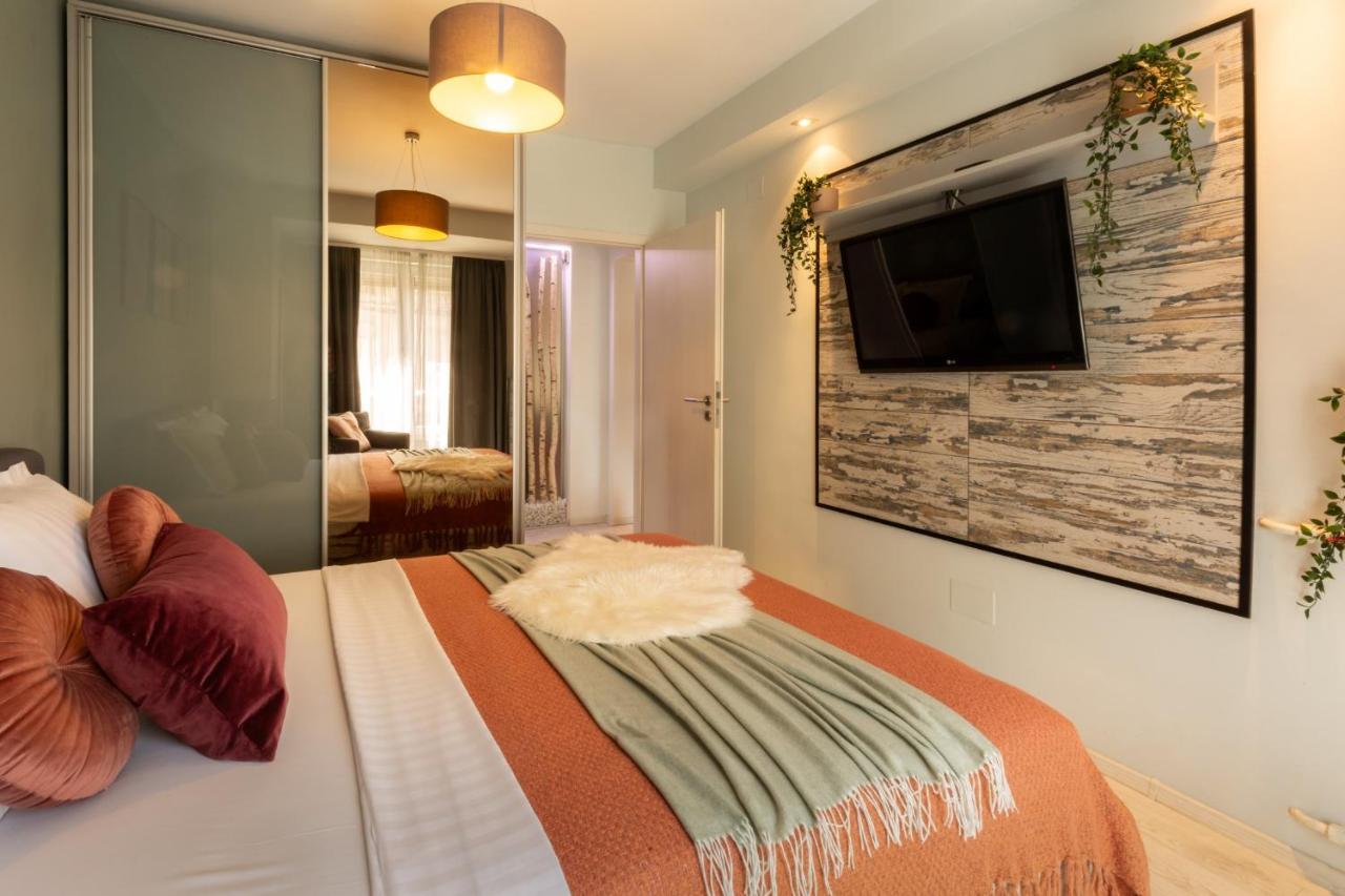Modern 1Br Apt In The Old Town: The Perfect Choice Bukarest Eksteriør billede