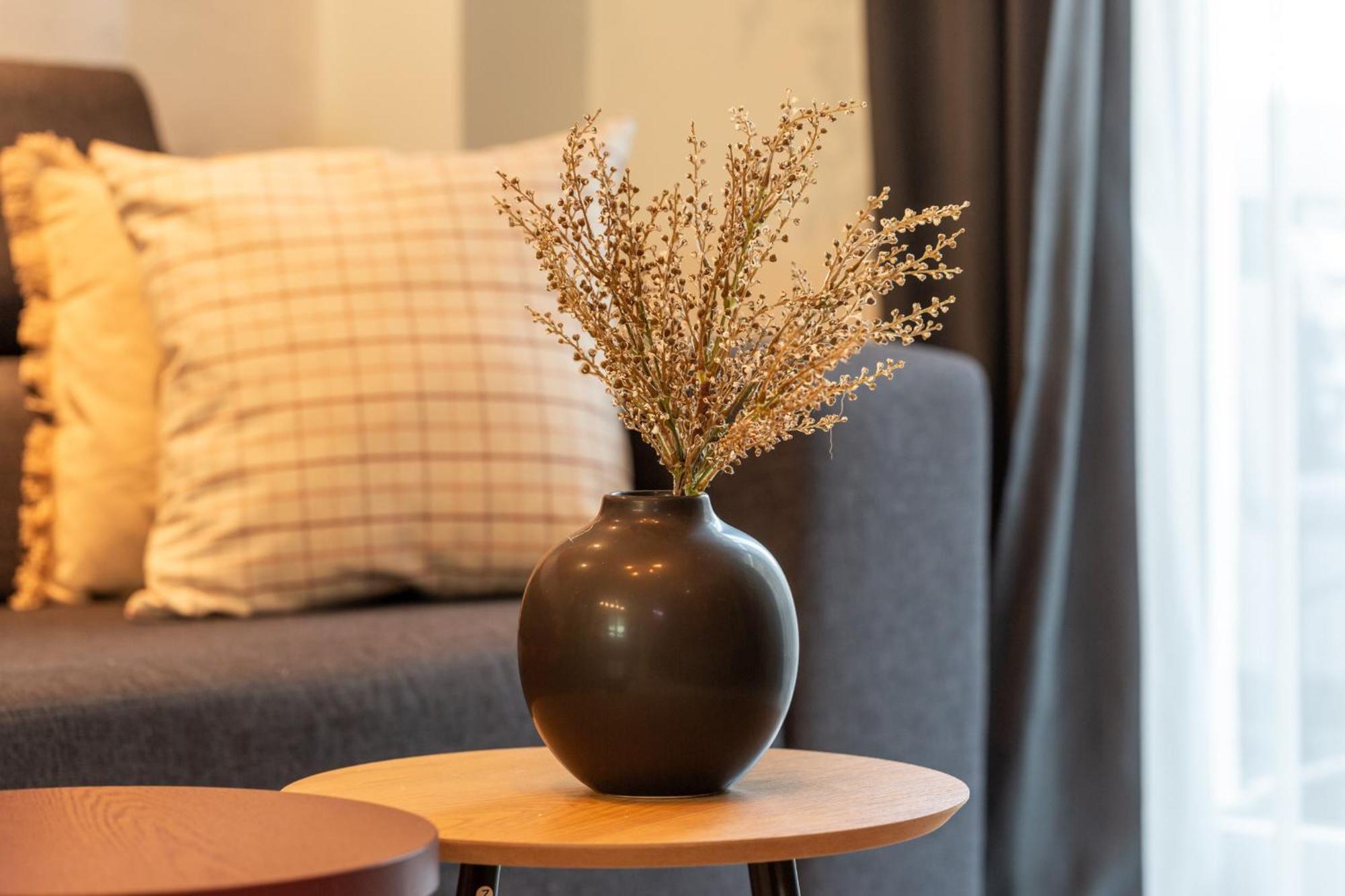 Modern 1Br Apt In The Old Town: The Perfect Choice Bukarest Eksteriør billede